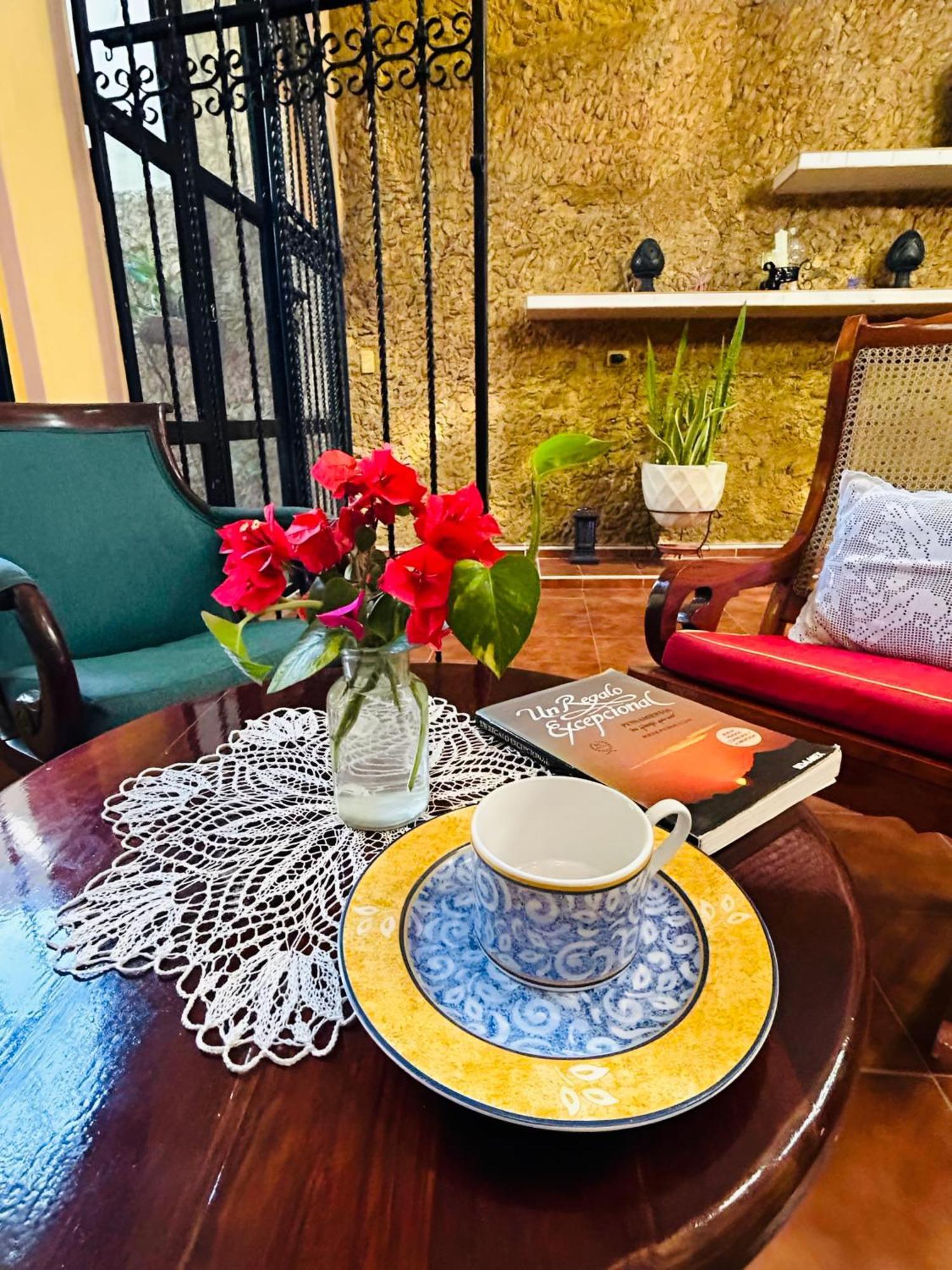 Casa Tres Colibries Bed & Breakfast Merida Ngoại thất bức ảnh