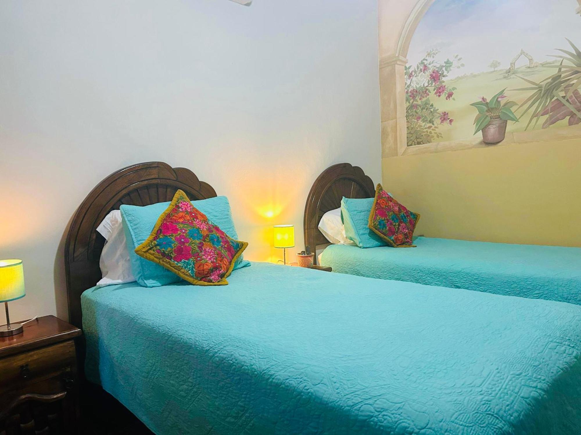 Casa Tres Colibries Bed & Breakfast Merida Ngoại thất bức ảnh